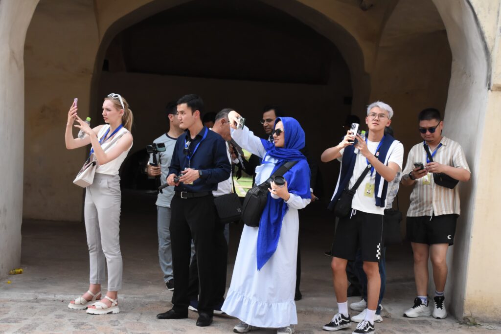 foreign media at golkonda forte